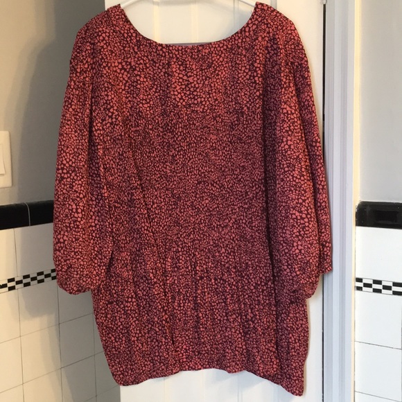 4X Printed Heart Blouse with Swingy Pleats from the In Every Story line at PENN - Picture 12 of 17